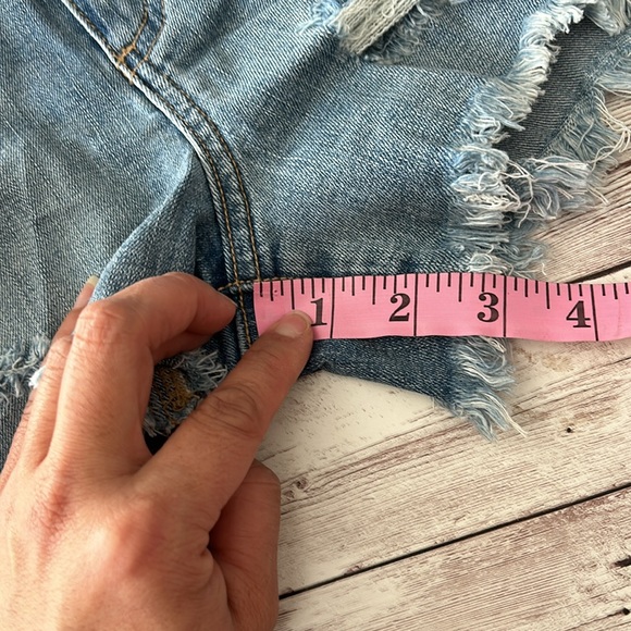 Pinkblush Medium Wash Distressed Raw Hem Full Panel Maternity Shorts - Picture 6 of 9